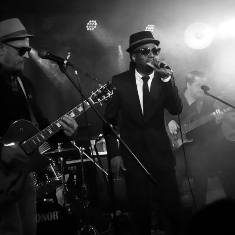 Junior Dell (Jam) with Neil Anderson (UK) - The Magic Touch (D) as The Original Gravity Allstars - 11. Freedom Sounds Festival - Kantie, Koeln 25.04.2025 (12).JPG